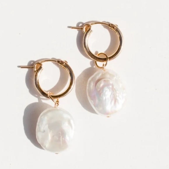 OUR SPARE CHANGE Jewelry - OUR SPARE CHANGE~FRESHWATER PEARL 18K GOLD HUGGIE EARRINGS~NEW WITH TAGS & BAG